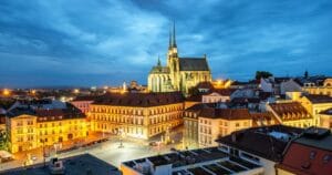 Vánoční trhy Brno 2025: Program, otevírací doba + 10 tipů, co dělat v Brně v zimě