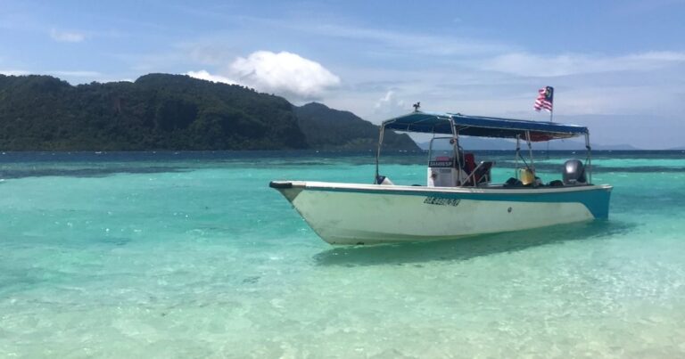 Semporna, Borneo: město sea gypsies a 6 nejhezčích ostrovů v
