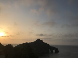 San Juan de Gaztelugatx a jak se dostat ke kapli z Hry o trůny