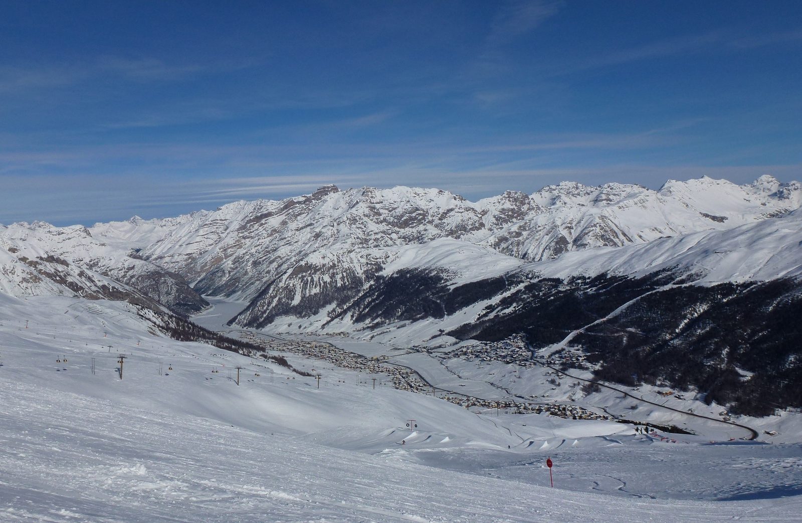 Wide pistes and mountain panorama at Livigno in Lombardy