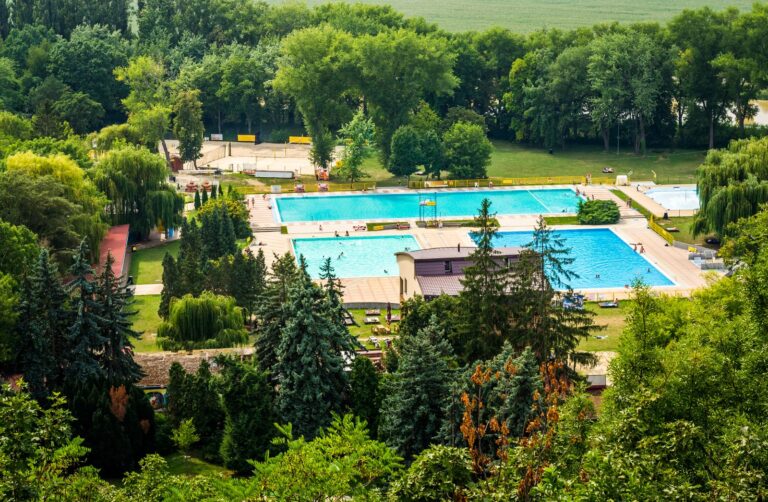 Termály na Slovensku: 18 nejlepších koupališť a aquaparků