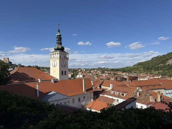 Mikulov a okolie, výhľad na mesto pod Pálavou