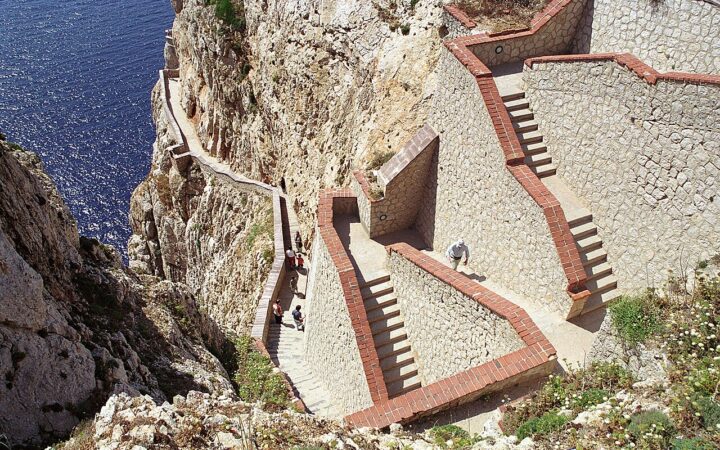 Grotta di Nettuno u Alghera aneb jak vidět ty nejkrásnější jeskyně na Sardinii