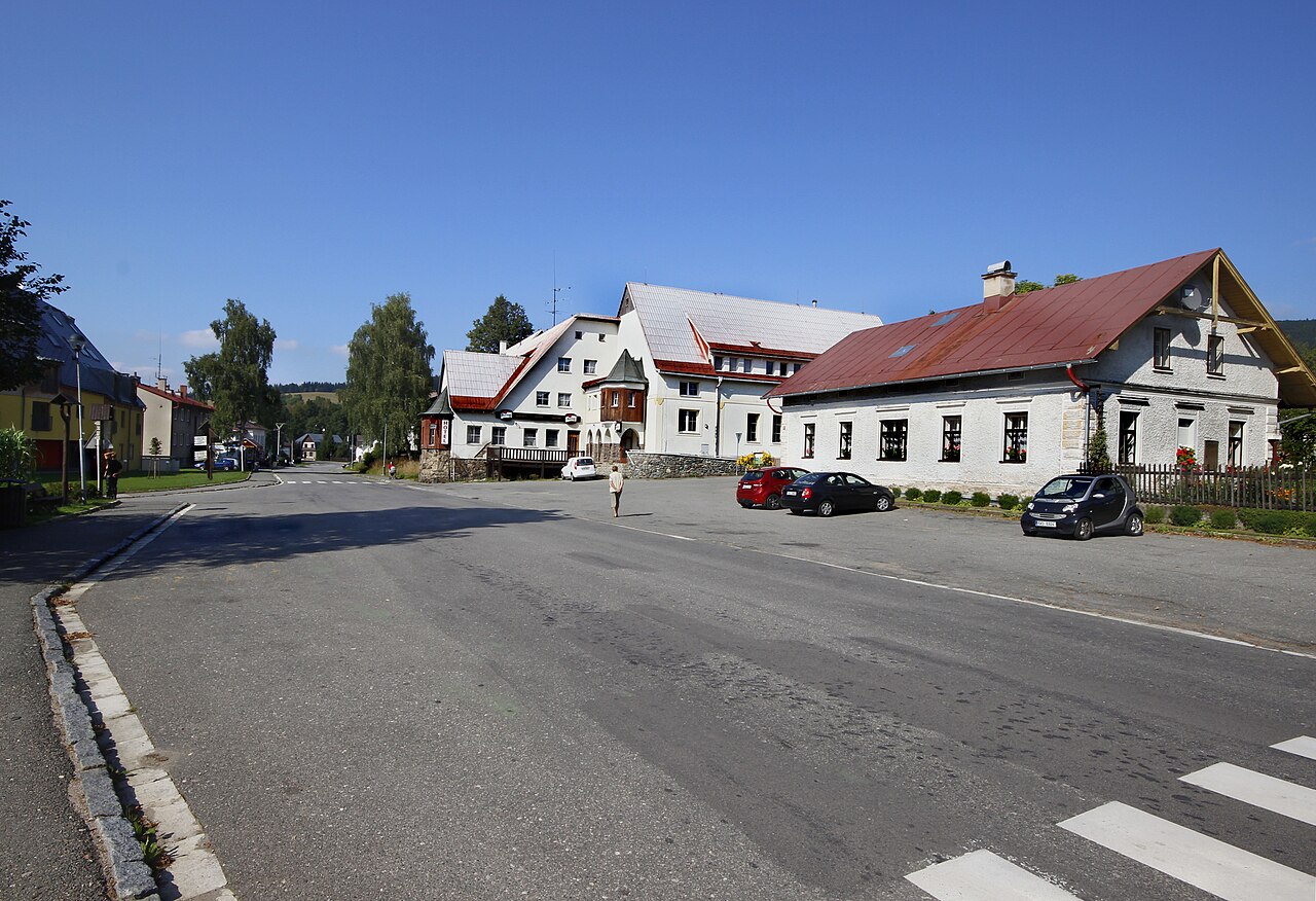 Deštné v Orlických horách, horní část obce