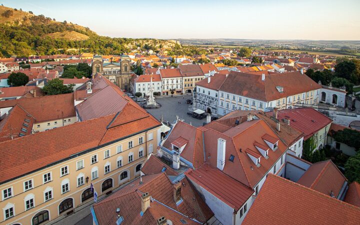 Ubytování v Mikulově: kde bydlet podle typu, lokality a sezony