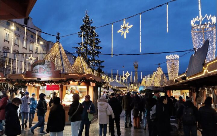 Jarmark bożonarodzeniowy Linz 2026: terminy, hotele, weekend